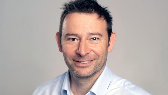 Dr Tim Savage