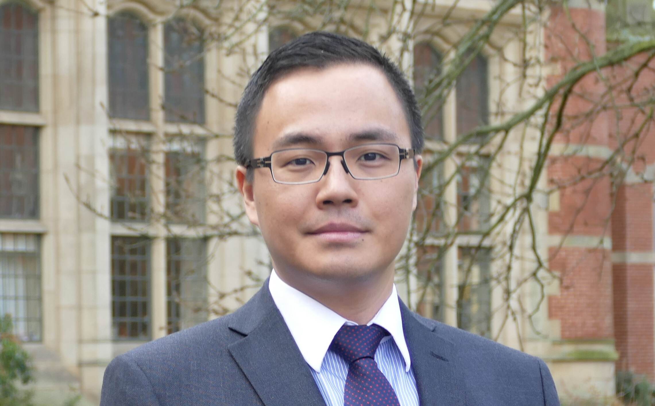 Dr Sammy Li 